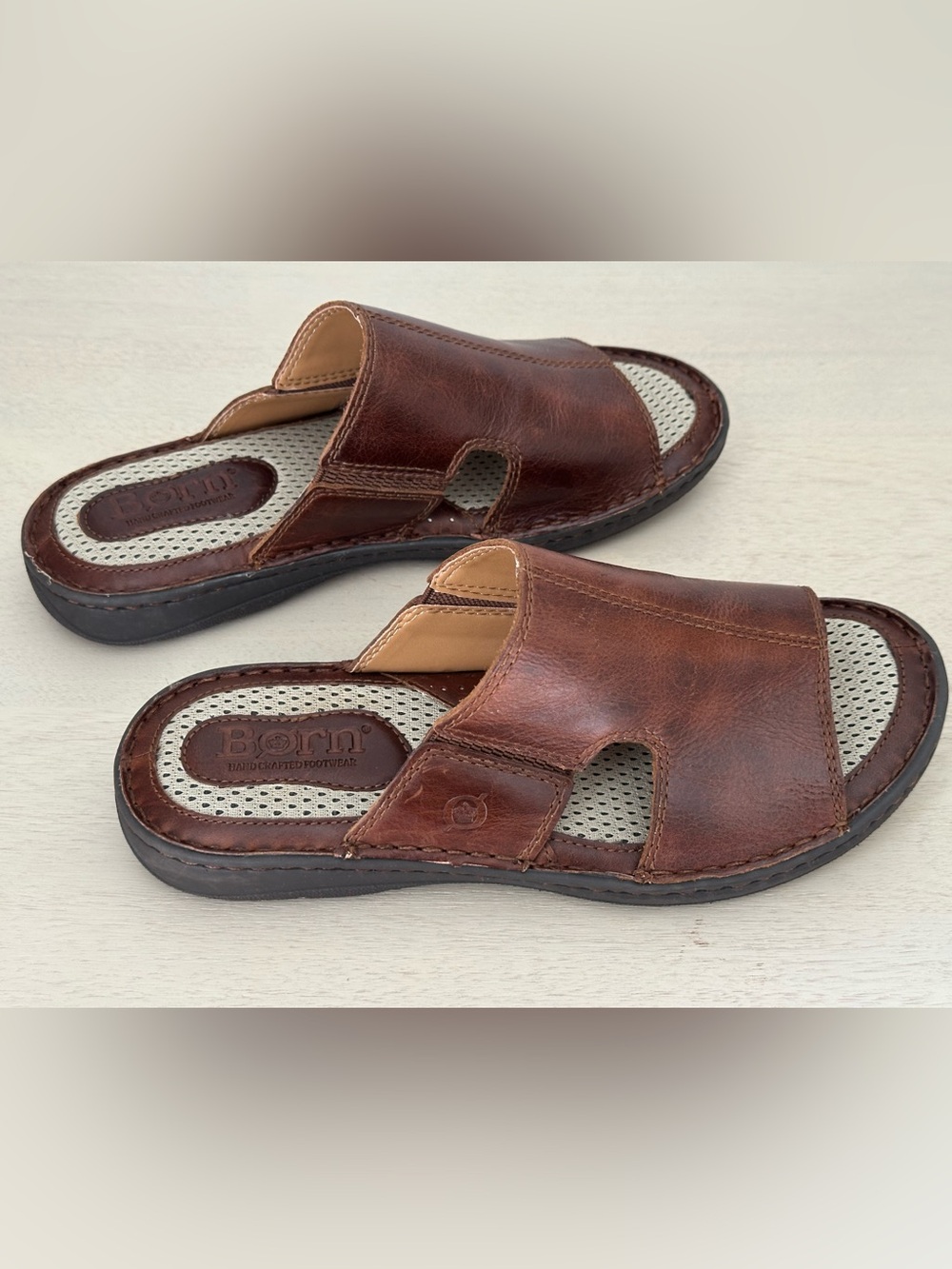 Born Men’s Brown Leather Open-Toe Slide FLORES II Sandals Size 10M - NWOB